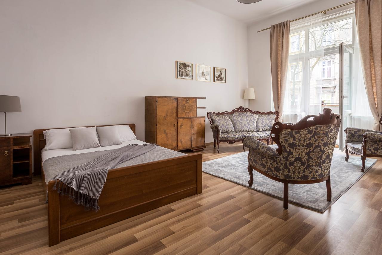 Fragola Budget Apartments & Rooms 크라쿠프 외부 사진