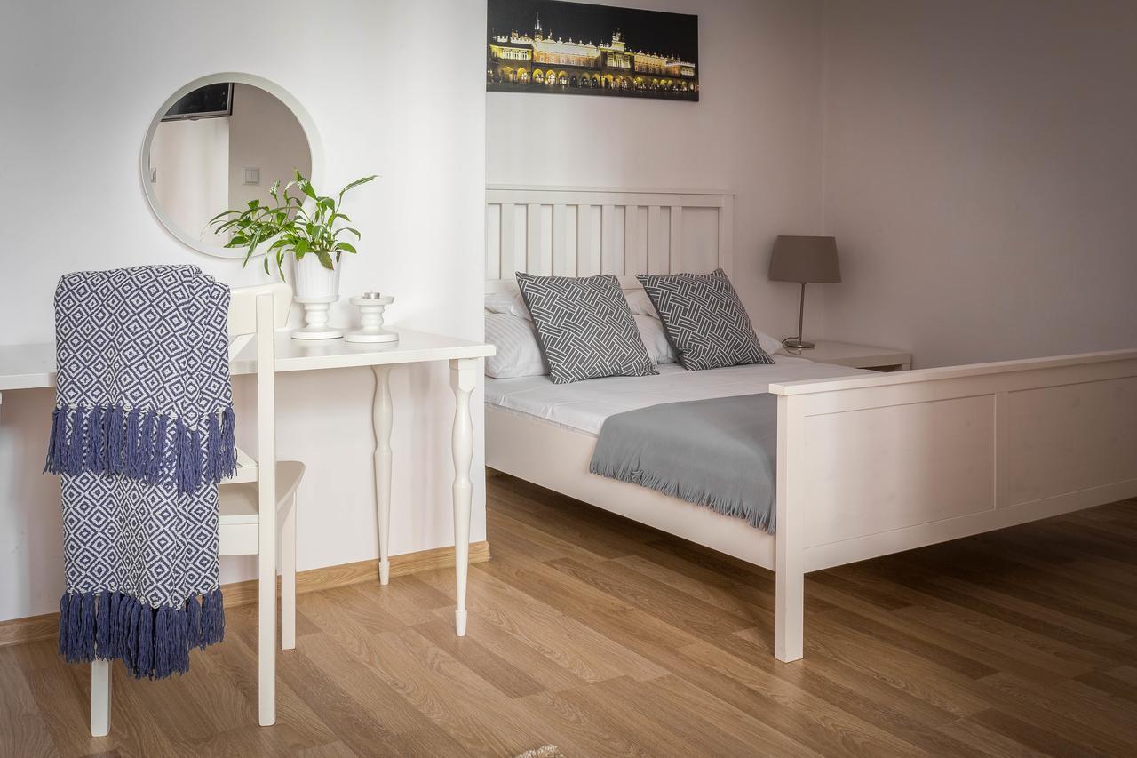 Fragola Budget Apartments & Rooms 크라쿠프 외부 사진