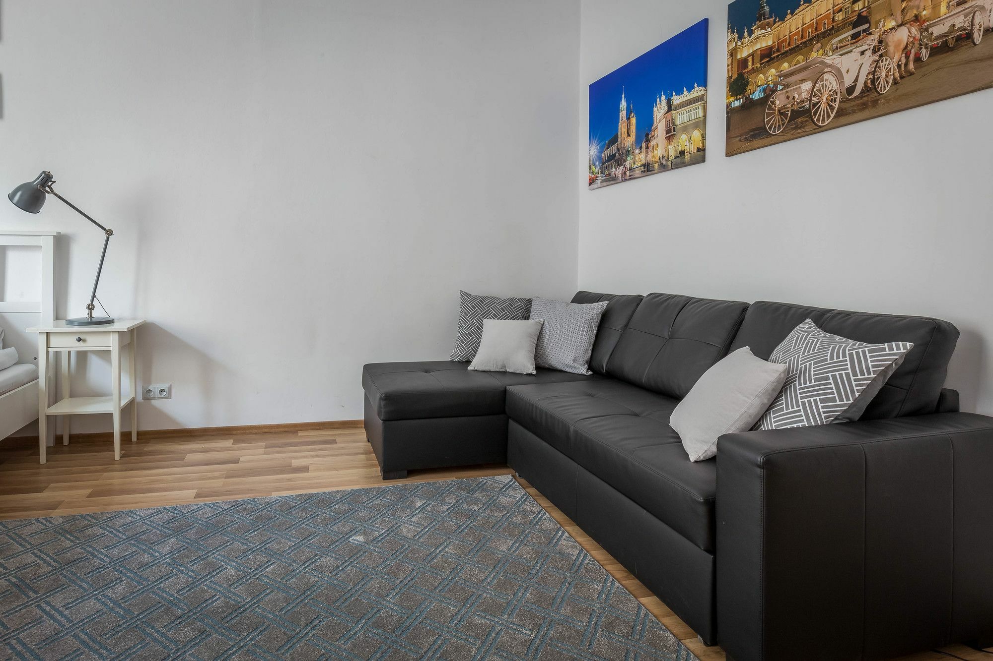 Fragola Budget Apartments & Rooms 크라쿠프 외부 사진